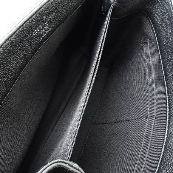 Louis Vuitton LockMe II Noir Handbag Black - Picture 6 of 8